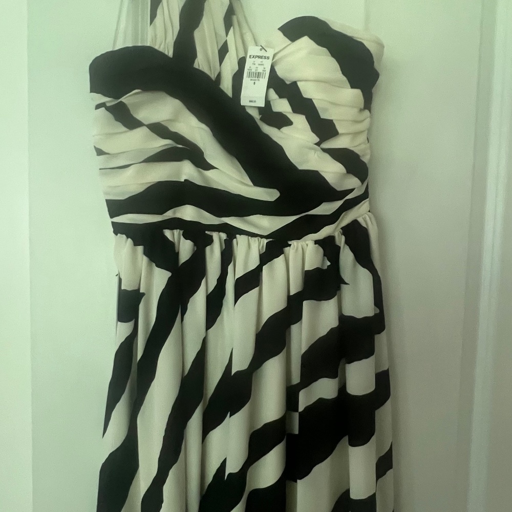 Express Zebra style black and white dress NWT